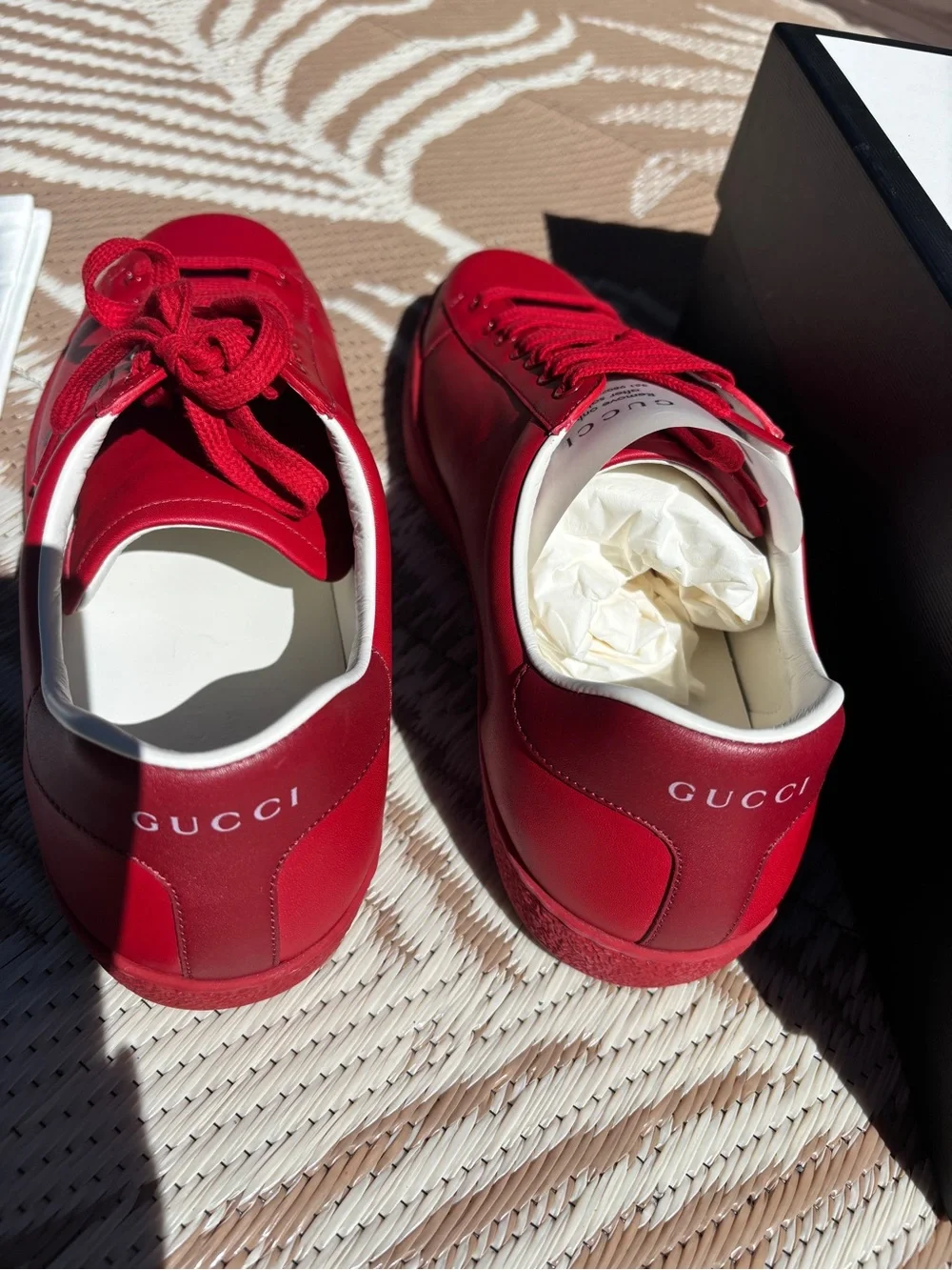 Gucci bold red